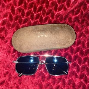 Aviator gold trimmed Sunglasses, super cute! Removed nose protectors.